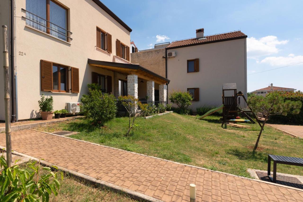 Holiday Home Maslina Porec Exterior photo